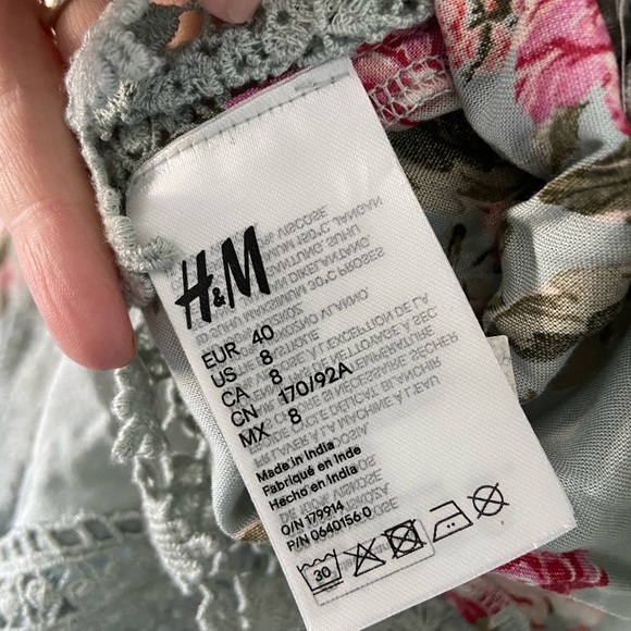 H&M Floral Boho Lace Romper - Picture 6 of 9